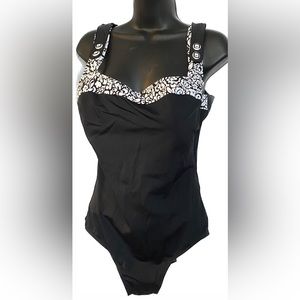 It Figures BLK/WHT One  Piece, 16  Winter Sale